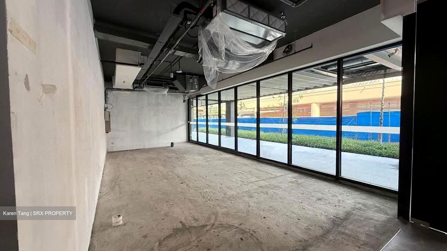 Sceneca Residence (D16), Retail #622193411